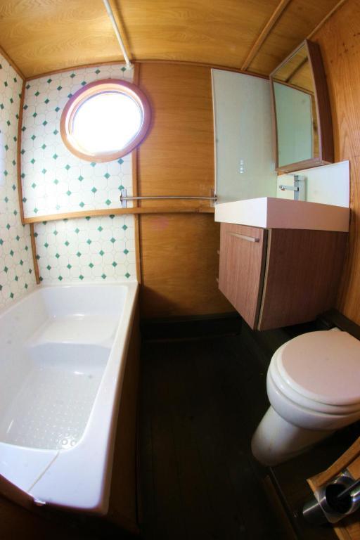 ホテルPeniche Poompui エーグ・モルト 部屋 写真